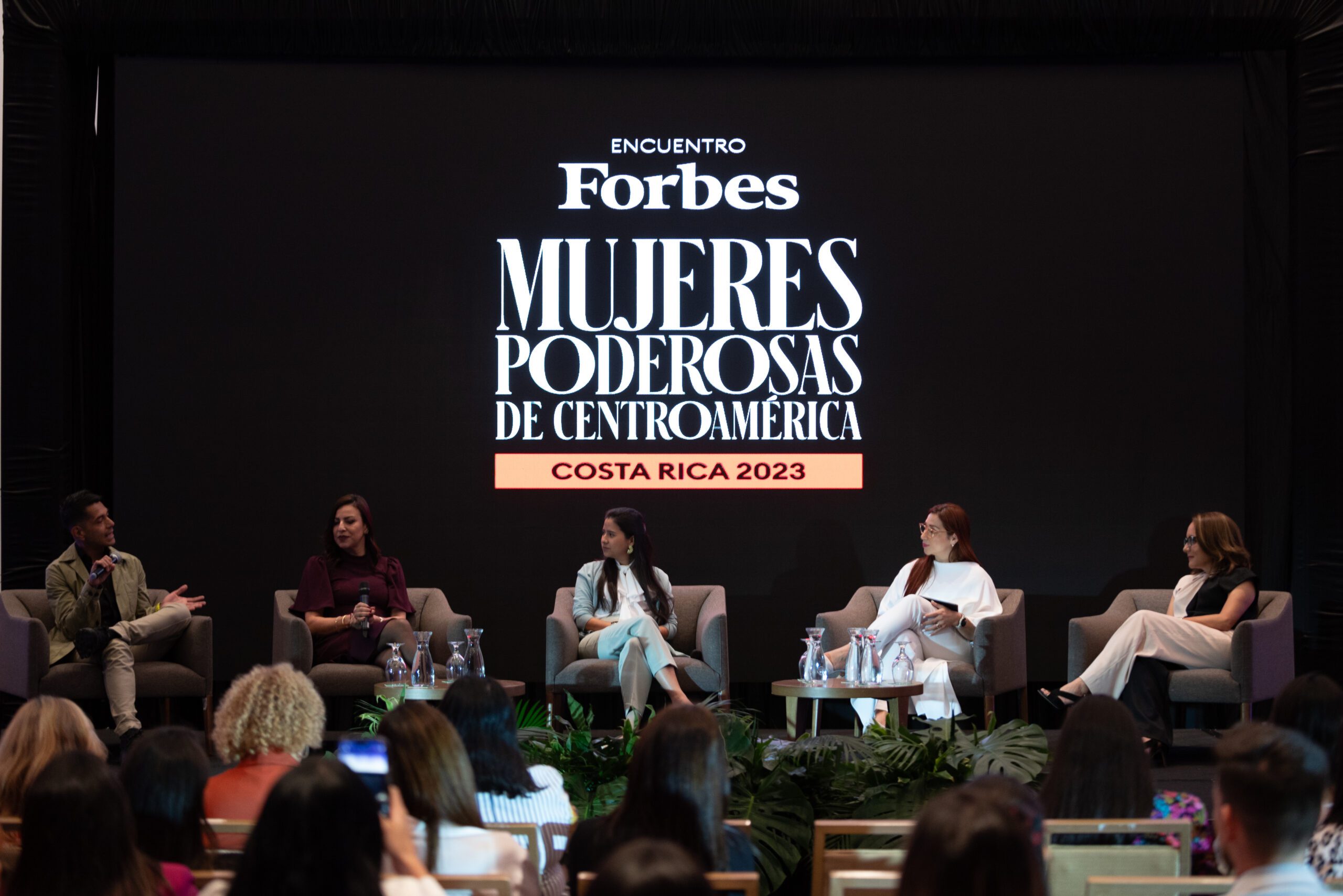 Featured image for the article titled "Empowering Women in Tech Leadership in Latin America" showing a panel of female leaders at the event.